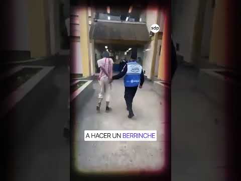 Detienen en Río a joven disfrazado de “El Chavo del 8”; imitó berrinche y el video se hizo viral.













