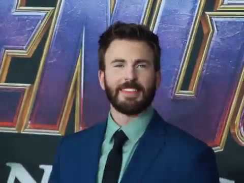 download lagu mp3 mp4 King Blue Suit, download lagu King Blue Suit gratis, unduh video klip King Blue Suit