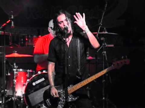 The Dogs D'Amour - Drunk Like Me, Live. 2005.