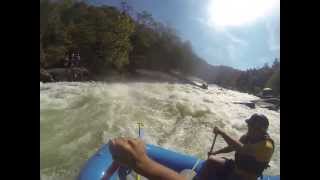 preview picture of video 'White Water Rafting UPPER GAULEY 2800 CFS REG FLOW PILLOW ROCK R2 RUN GO PRO 1080p HD'