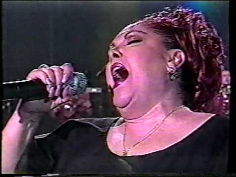 Lourdes de Montecristo -SUFRIENDO A SOLAS-, 2003..mpg