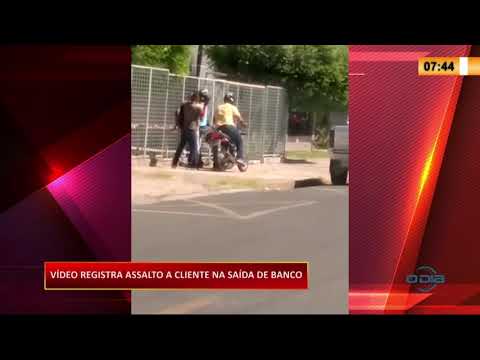 ViÌdeo registra assalto a cliente na saiÌda de banco 07 08