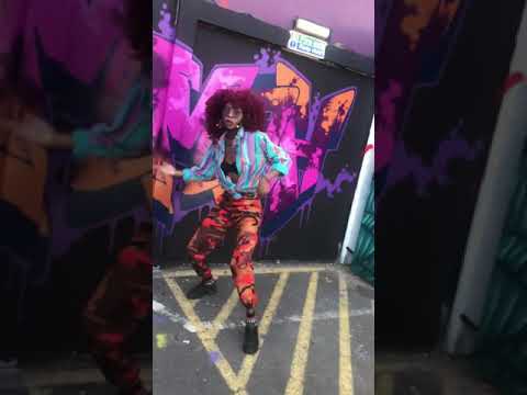 Kuth’angikhumule (Afro house dance )