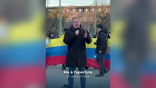 FIDANZA IN PIAZZA INSIEME AI VENEZUELANI DI MILANO