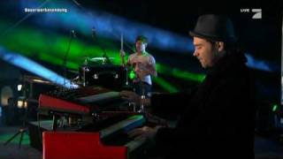 Don&#39;t Tell Me That It&#39;s Over - Amy MacDonald