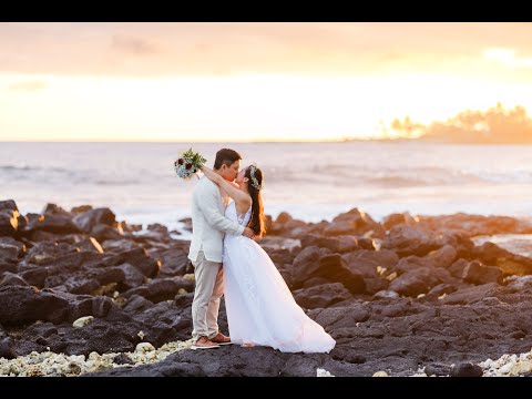 Waterfront Ceremony at Big Island Wedding Venue Papa Kona | Jeune and Perfecto's Kailua Kona Wedding