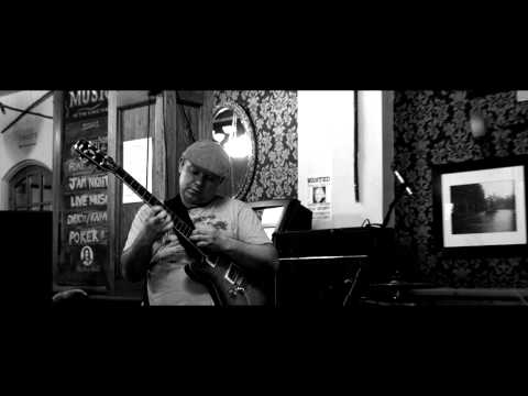 Incredible Guitar Solo: John Wheatcroft - Shitkicker Boogie
