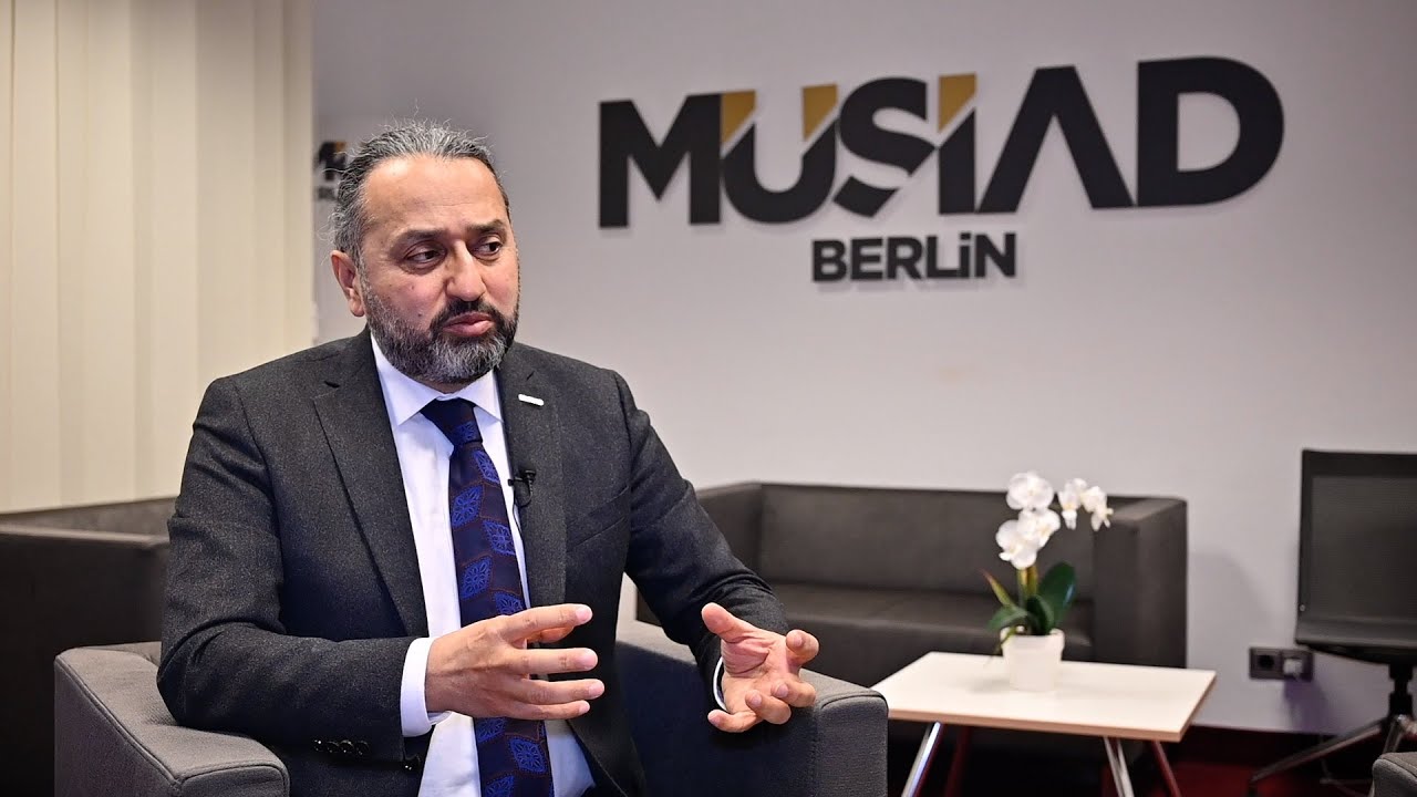 İş insanları Almanya'da yükselen ırkçılıktan tedirgin.