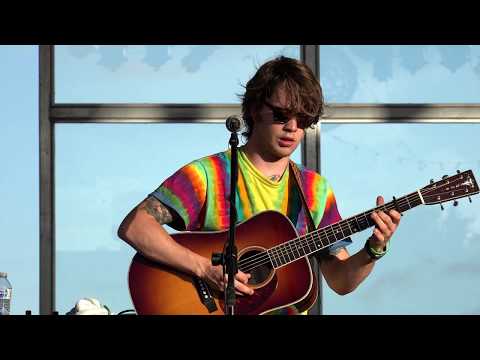 Billy Strings - Brown's Ferry Blues
