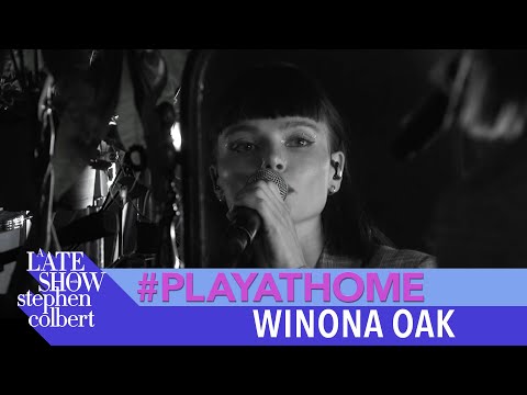 薇諾娜-奧克 "SHE"--晚間秀#PlayAtHome表演 (Winona Oak "SHE" - A Late Show #PlayAtHome Performance)