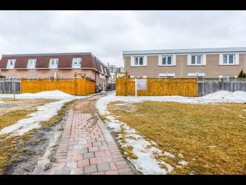 226 Town House Crescent Brampton