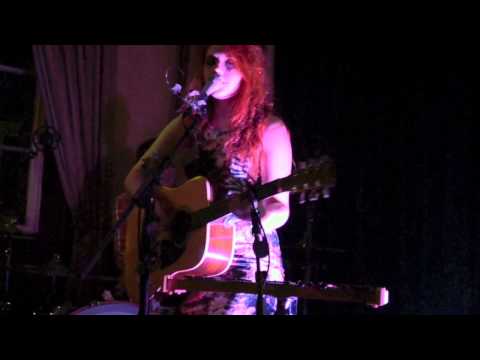 Black Balloons (Live @ The Colonial) - Heloise