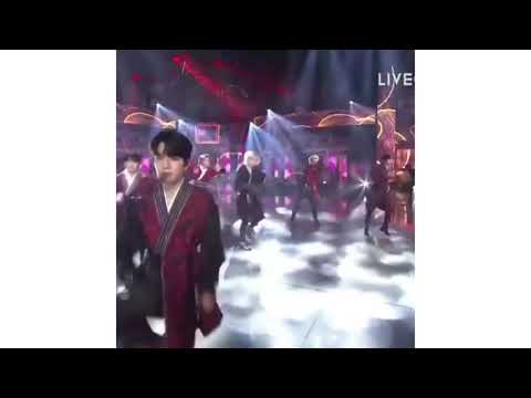 I.N 🍁(Golden disk awards) Stray kids👑