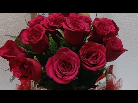 Valentine's Flowers Online Shopping at Thrissur. Best floral and chocolate bouquet gift options