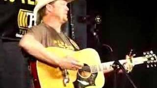 Tracy Lawrence &quot;Can&#39;t Break it to my Heart&quot; LIVE at KKNG