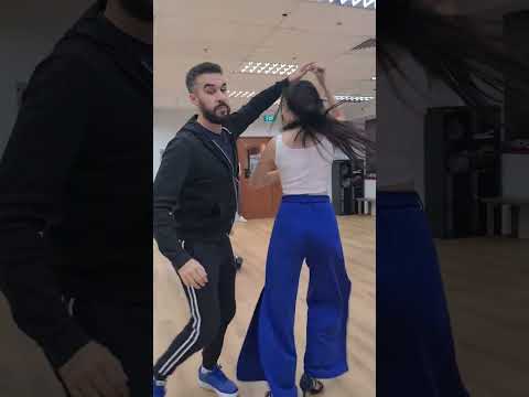 Caliente Dance Studio Singapore Salsa social dance Wayne Gorbea's Salsa Picante - Cogle El Gusto