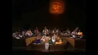 Pandit Ravi Shankar -Tarana by his Orchestra, Introduction by George Harrison 1974. HQ