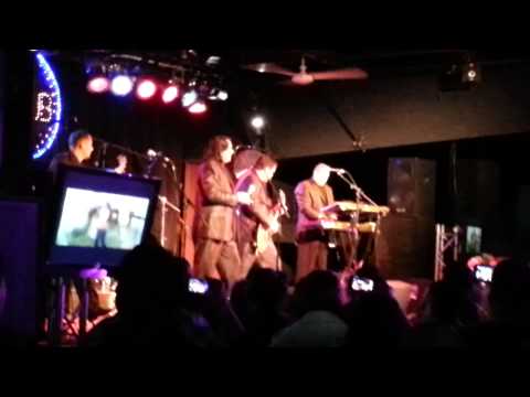 Los caminantes en el c.club