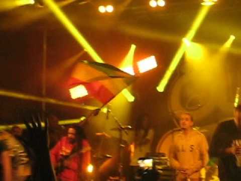 Aki, Kapten Röd & King Fari Band-När Solen Går Ner Live@Öland Roots 2013-07-12