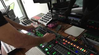 Digitolia jamming with Roland Tr-8, Mx-1, Korg Volca Sample and Elektron Machinedrum