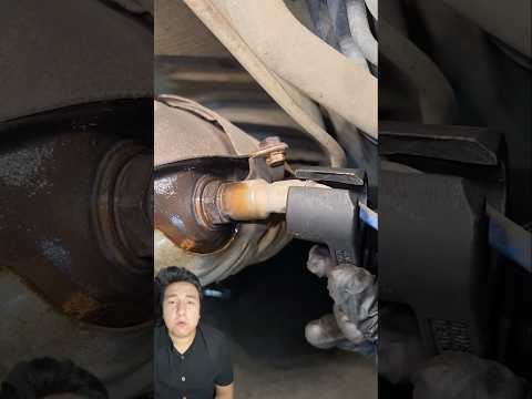 Cómo cambiar un sensor de oxígeno #mecanica #autos #taller