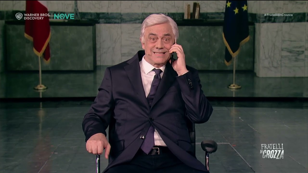 Crozza Tajani " Con i miei "basta" il mondo è un po' cambiato" | Fratelli di Crozza