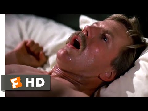 黑暗王子 (1987) - 邪惡的場景 (10/10) | 電影片段 (Prince of Darkness (1987) - Undying Evil Scene (10/10) | Movieclips)