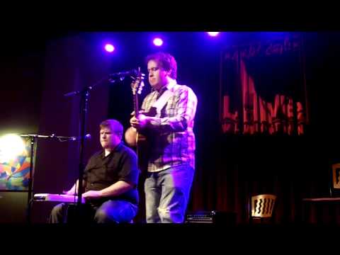 Dan Kauffman and Rob Schnell (of Glim Dropper) perform 
