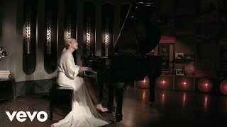 Skylar Grey - Gangsta (Live on the Honda Stage at The Peppermint Club)