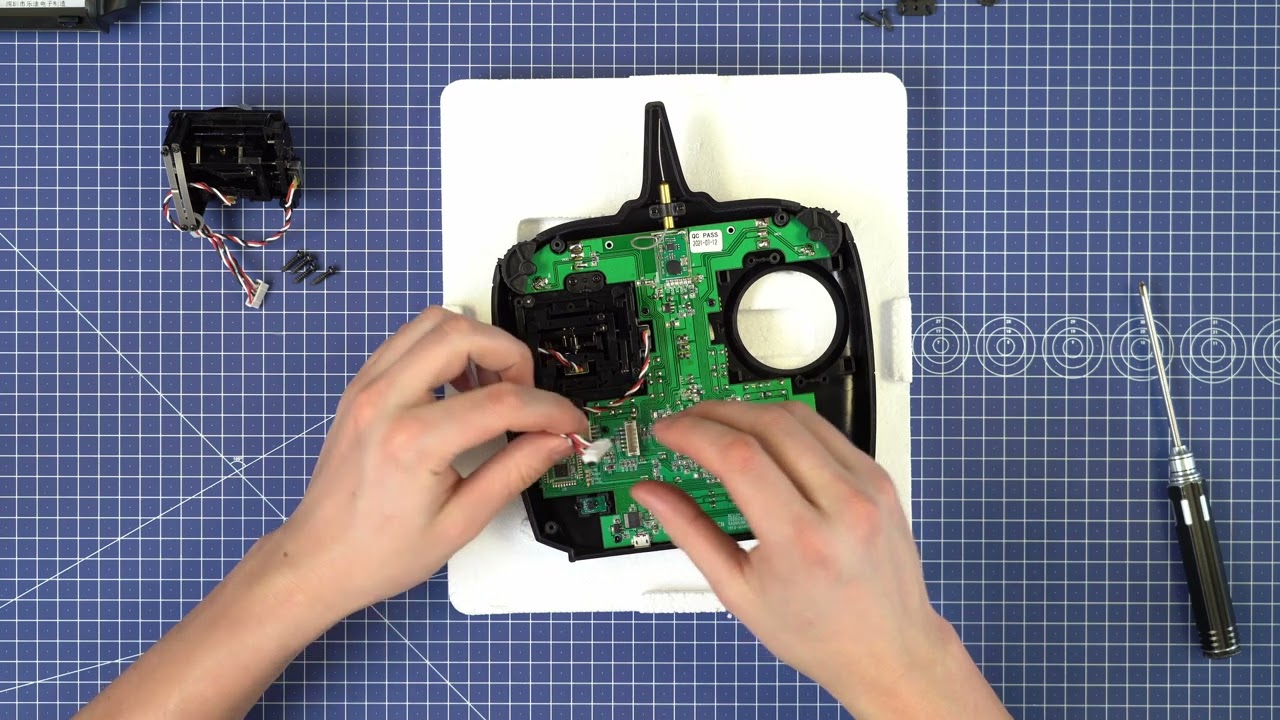 RC letadlo KAVAN Beta 1400 RTF , červená