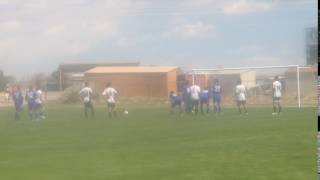 Goalkeeper runs wrong direction on PK