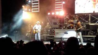 Toby Keith Intro & "Big Dog Daddy" Live in Noblesville 2009