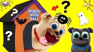 Who's in the PUPPY DOG PALS Spooky DOG HOUSE GAME? Halloween Surprise Toys Game