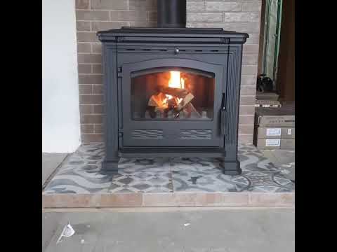 Горение печь-камин Plamen Tena N.