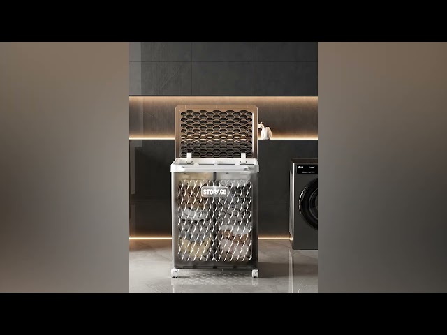 سلة ملابس بعجلات وغطاء لون بيج