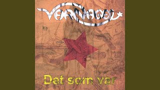 Music video thumbnail preview for Hon står där by Varnagel