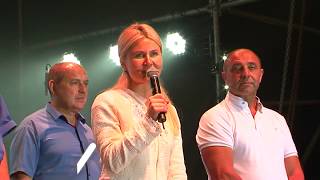 На центральному майдані Золочева відбувся святковий концерт