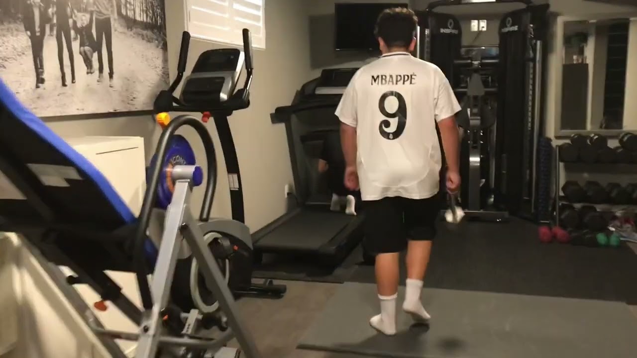 The Killer with a Mallet (short film)