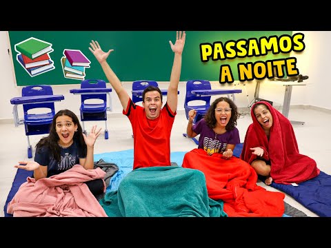 PASSAMOS A NOITE EM UMA ESCOLA DE VERDADE! - ÉPICO!