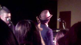 100 Monkeys - Poison Oak