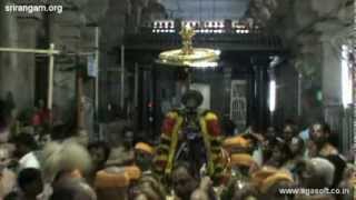 preview picture of video 'Vaikunta Ekadesi 2012 Day 20 Theerthavari'