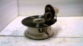 what has become of hinky dinky parlay voo, carl fenton's orchestra, op niro model grammofoon