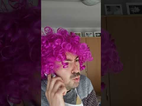 BEČKA DAMA se žali na Šacija.😂😂😂