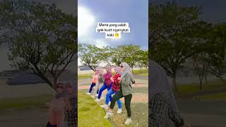 Download lagu mana yang udah gak kuat angkat kaki 😁 mp3