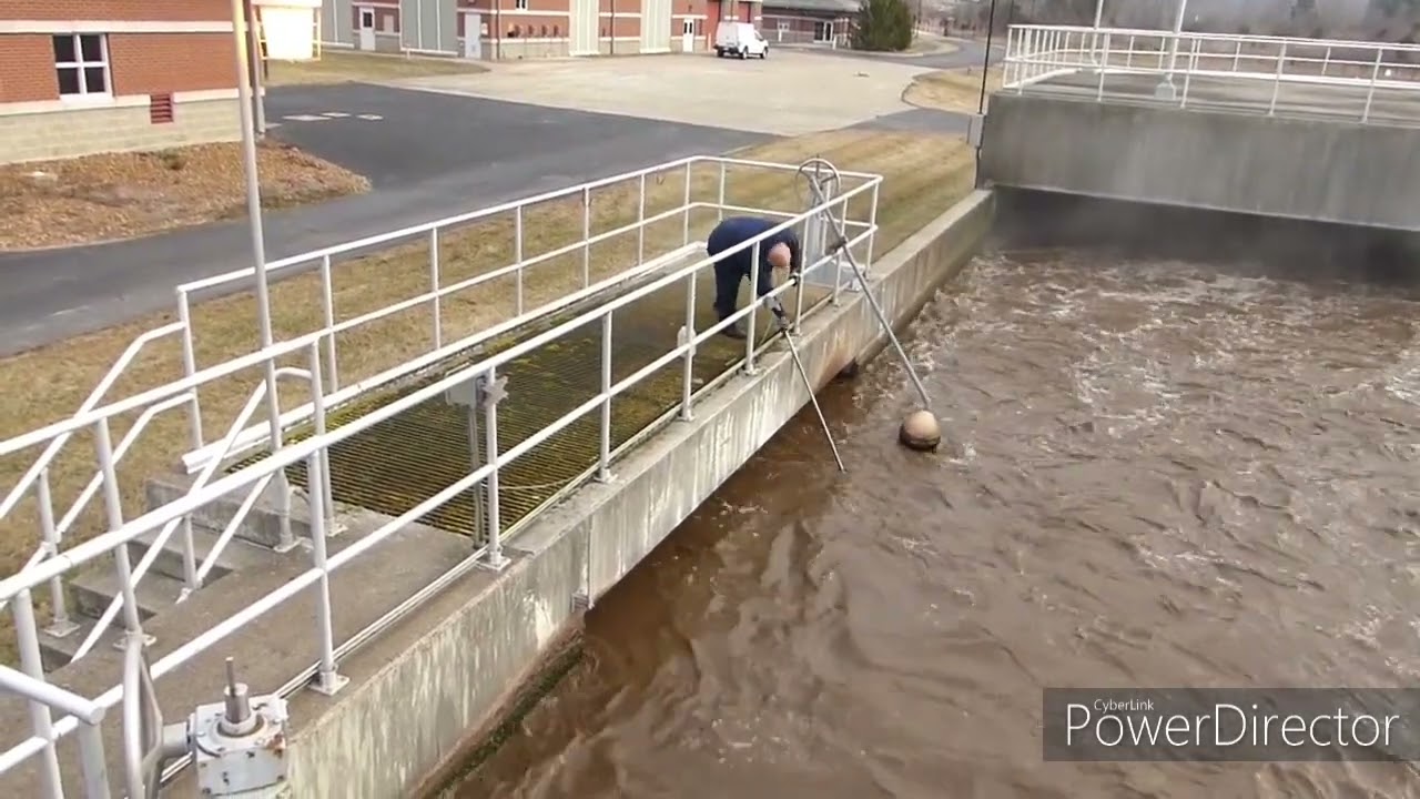 How to do a sludge settleability test