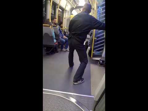 Naćpany koleś w tramwaju (08.11.2016)