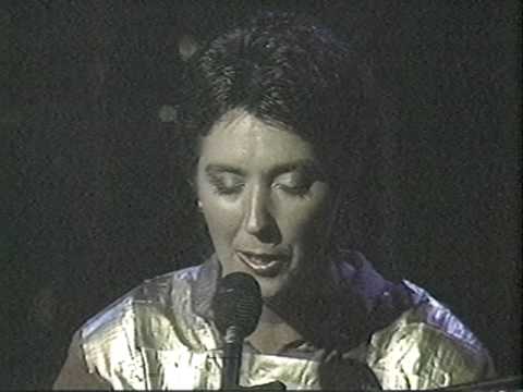 Kate and Anna McGarrigle with Linda Ronstadt: Heart Like a Wheel (1984)