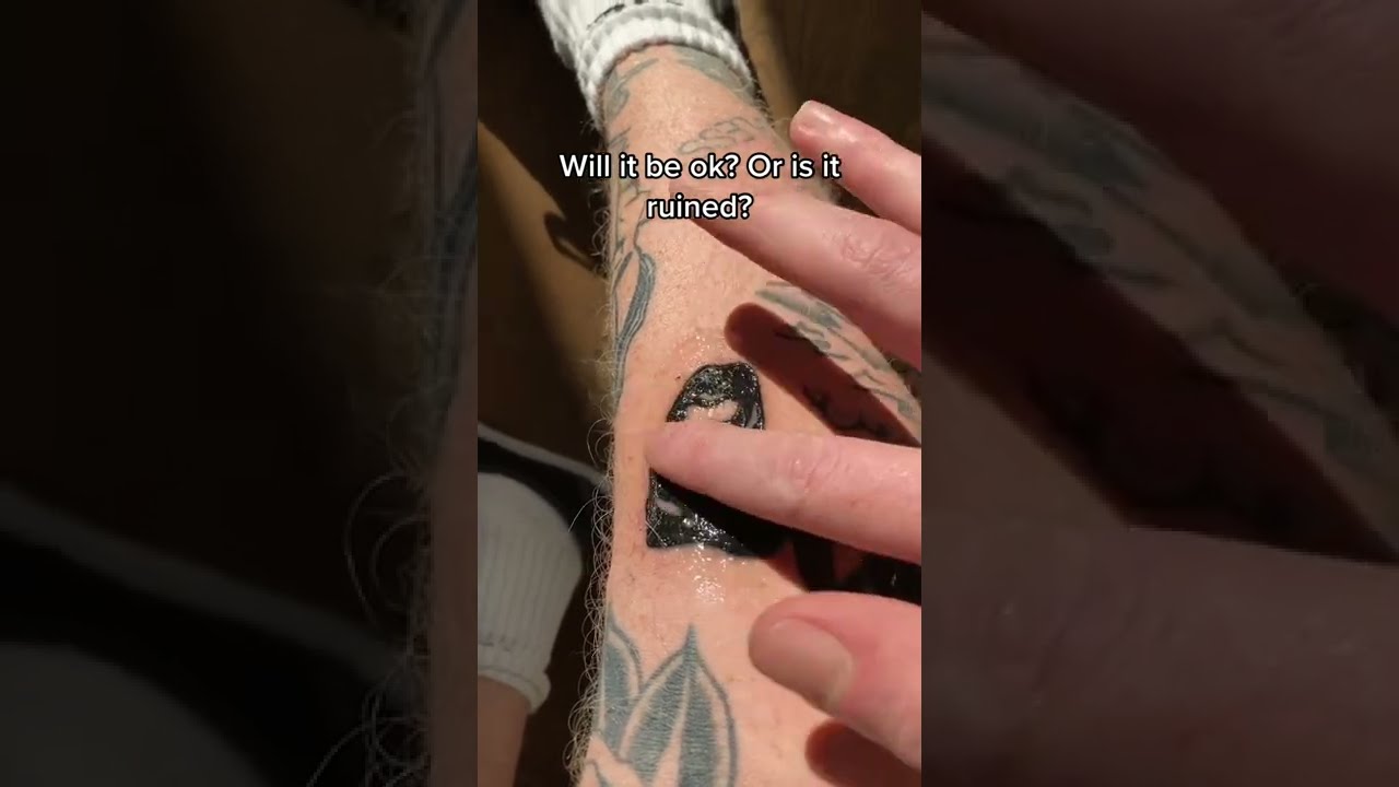 New tattoo, someone help plz 😢