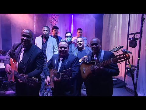 EL AGUACATE - PASILLO   LOS GARLES NUEVOS EMBAJADORES - Trio Los Garles