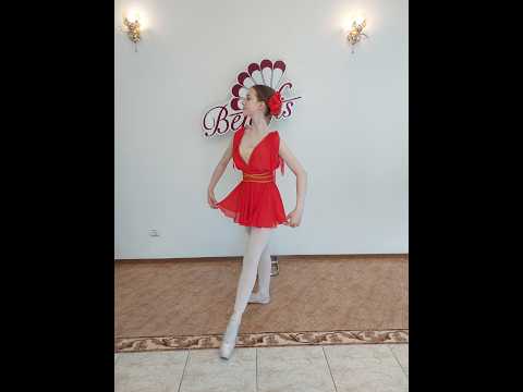 Сценический костюм F 0446 - video 2